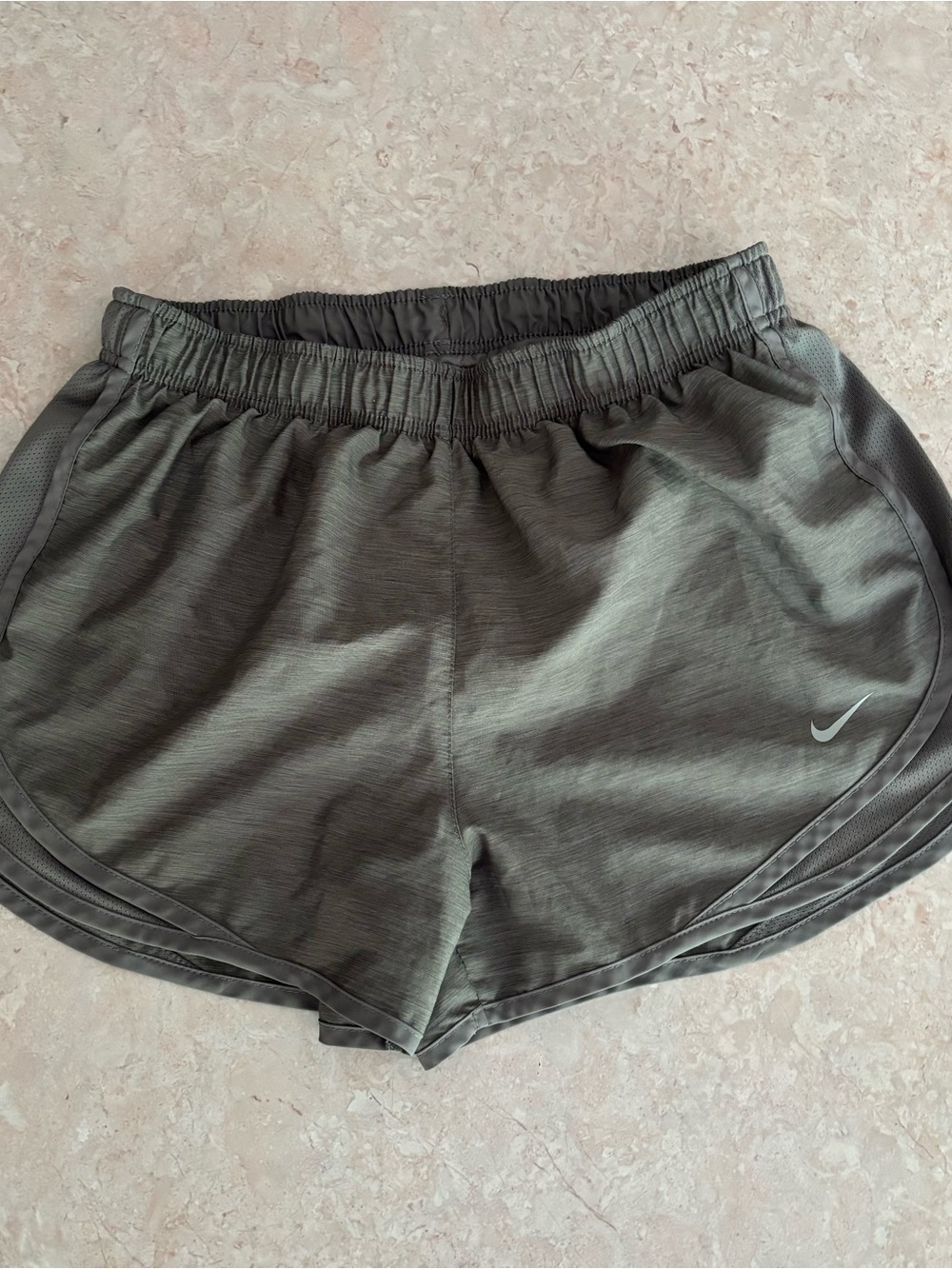 Nike Women's Grey/Gray Running Athletic Shorts w/ Reflective Swoosh Size Medium